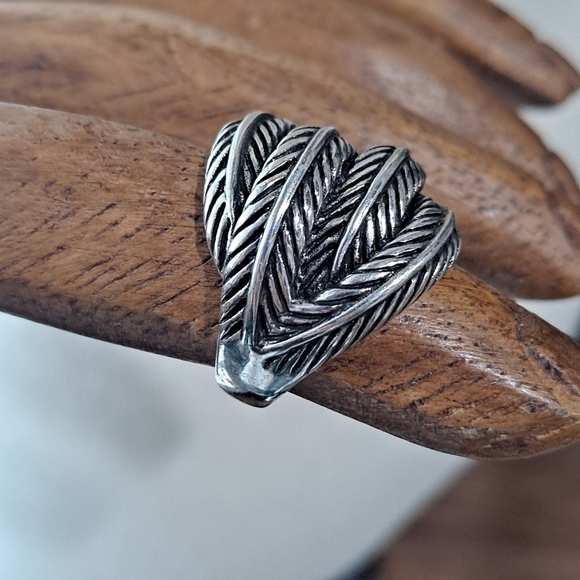 Premier Designs Size 6 Quinn Antique Matte Silver Plated Ring - Picture 2 of 8